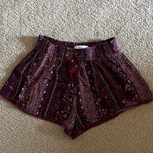 Mudd High Waist Patterned Shorts - Burgundy